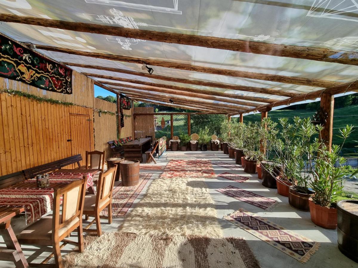 Hotel Langa Stana Curtea de Argeş Exteriér fotografie