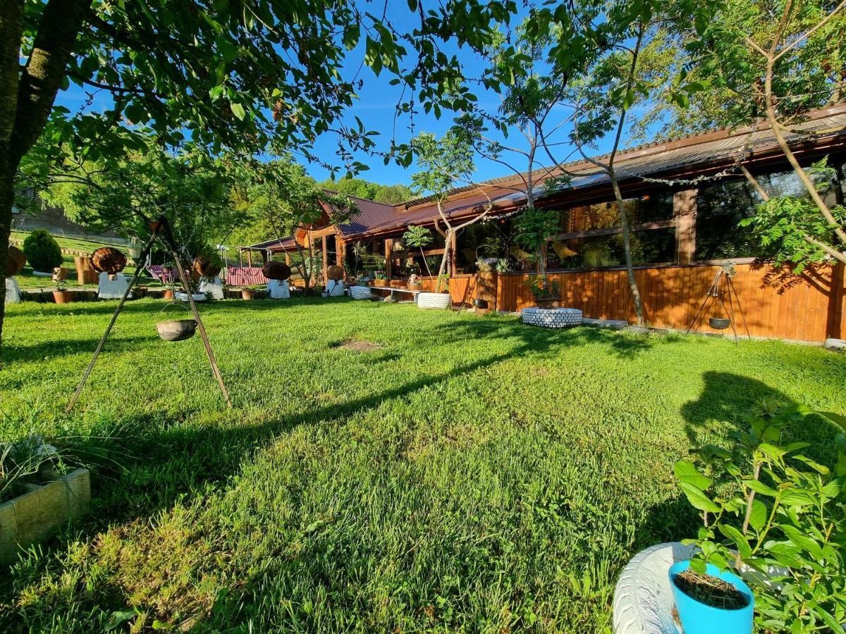 Hotel Langa Stana Curtea de Argeş Exteriér fotografie
